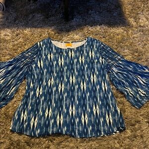 Ruby Rd. Blue and White Patterned Blouse